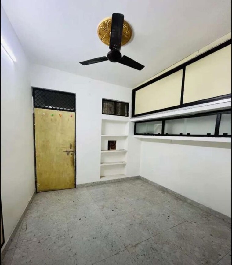 Room, hazratganj 2 Bedroom 1250 Sq.Ft. Apartment In Hazratganj Lucknow 10151205