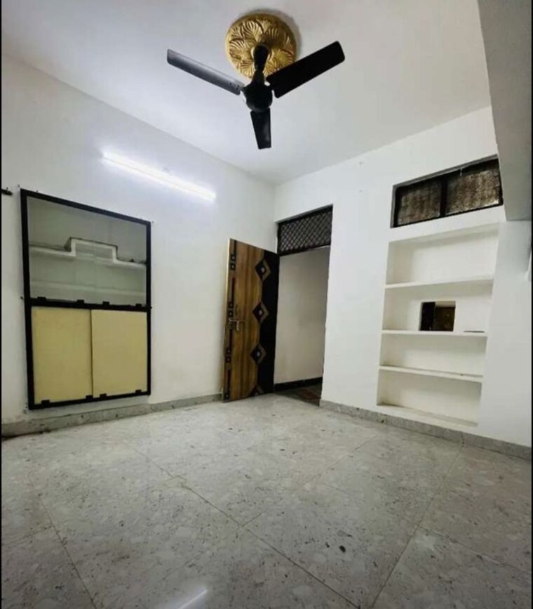 Room, hazratganj 2 Bedroom 1250 Sq.Ft. Apartment In Hazratganj Lucknow 10151205