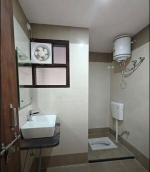 2 BHK Apartment For Rent in Hazratganj