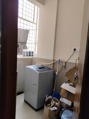 Master Bedroom in 1 BHK Apartment at Halasuru – for Rent