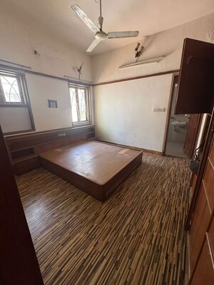 Master Bedroom in 5 BHK Apartment at Vastrapur – for Rent