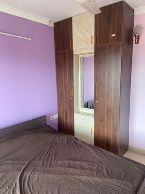 Room in 5 BHK Apartment at Nester Raga, Mahadevpura – for Rent