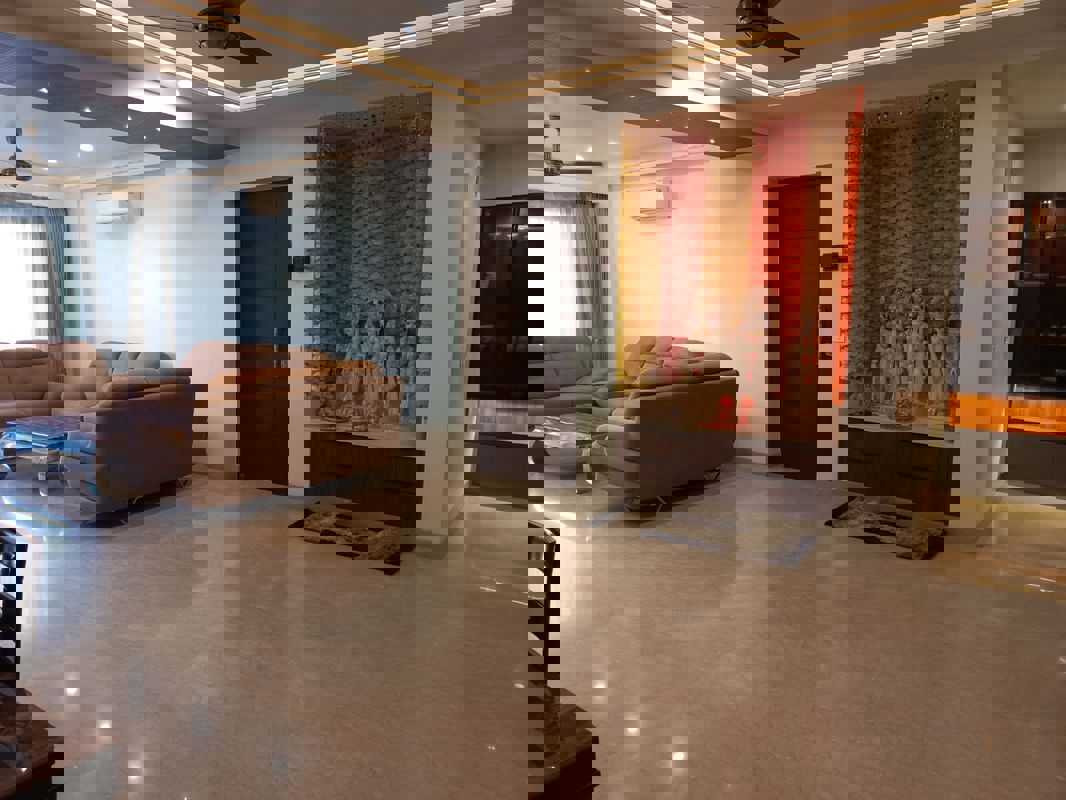 3 BHK + Servant Room 2500 Sq.Ft. Builder Floor in Unitech Greenwood City Apartment