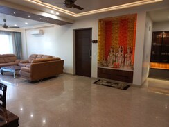3 BHK + Servant Room Builder Floor For Rent in Unitech Greenwood City Apartment