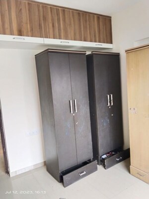 Building Lobby in 3 BHK Apartment at Kunal Puram CHS Ltd, Dapodi – for Rent