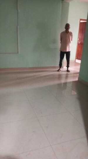 Room in 3 BHK Apartment at Hatia – for Rent