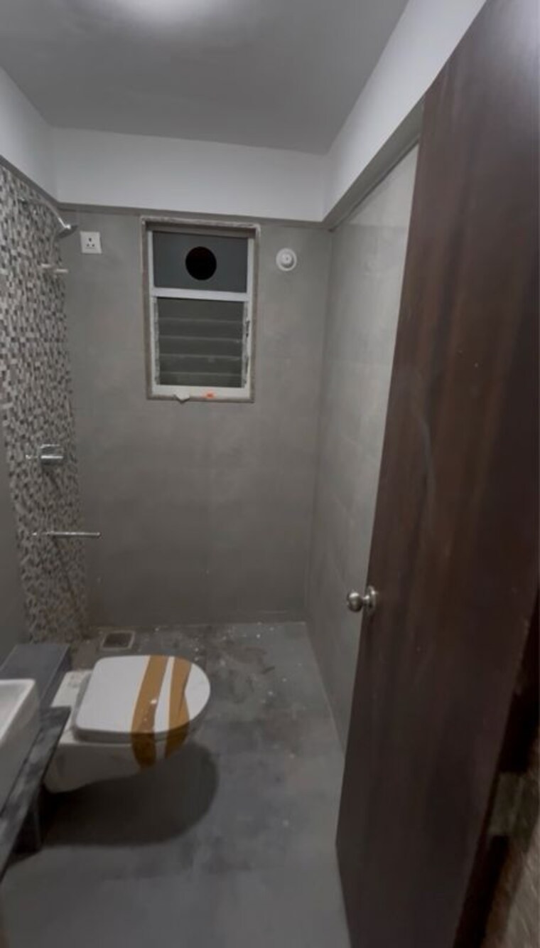 Bathroom, sushanku-avenue-36 1 Bedroom 450 Sq.Ft. Apartment In Goregaon West Mumbai 9828659