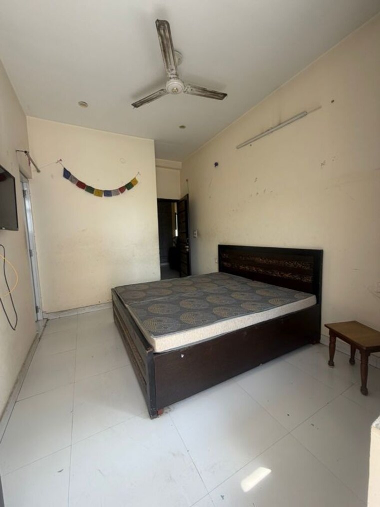 Master Bedroom, mvl-ipark 2 Bedroom 1300 Sq.Ft. Builder Floor In Sector 15 Gurgaon 10151325