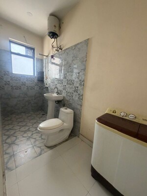 Bathroom in 2 BHK Builder Floor at MVL IPark, Sector 15 – for Rent