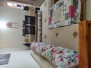 Living Room in 2.5 BHK Apartment at Supertech Cape Town, Sector 74 – for Sale