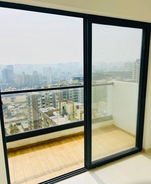 Room in 3 BHK Builder Floor at Chittaranjan Park – for Sale