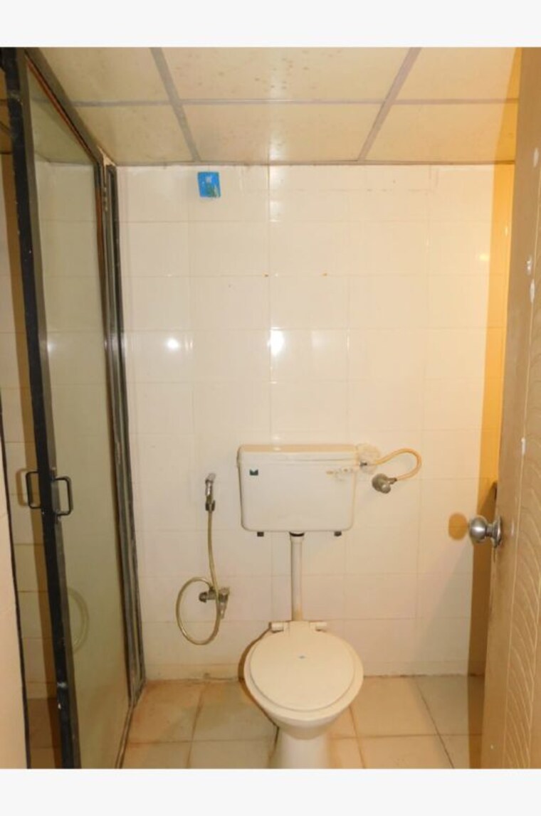 Bathroom, suyog-chs-goregaon-west 1 RK 230 Sq.Ft. Apartment In Goregaon West Mumbai 10151458