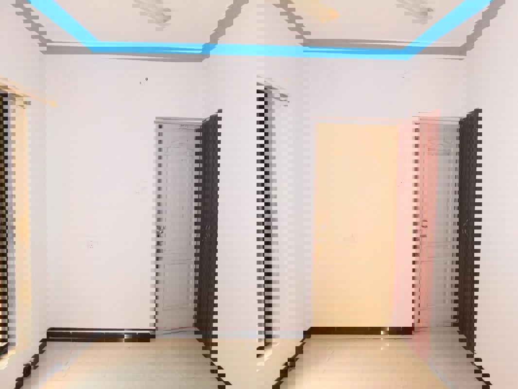 1 Rk  230 Sq.Ft. Apartment in Suyog CHS Goregaon West