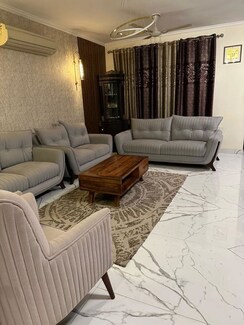 3.5 BHK + Pooja Room,Servant Room,Study Room,Extra Room Apartment For Sale in JMD Gardens