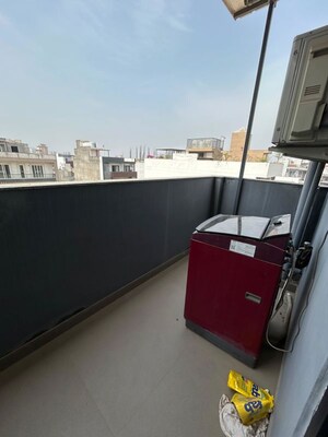 Balcony in 1 BHK Builder Floor at Sector 42 – for Rent