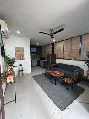 Bedroom in 1 BHK Builder Floor at Sector 42 – for Rent