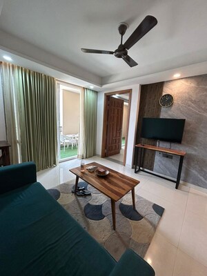 Living Room in 1 BHK Builder Floor at Sector 42 – for Rent