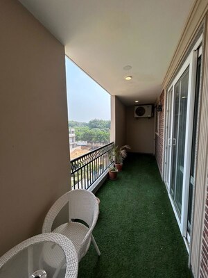 Staircase in 1 BHK Builder Floor at Sector 42 – for Rent