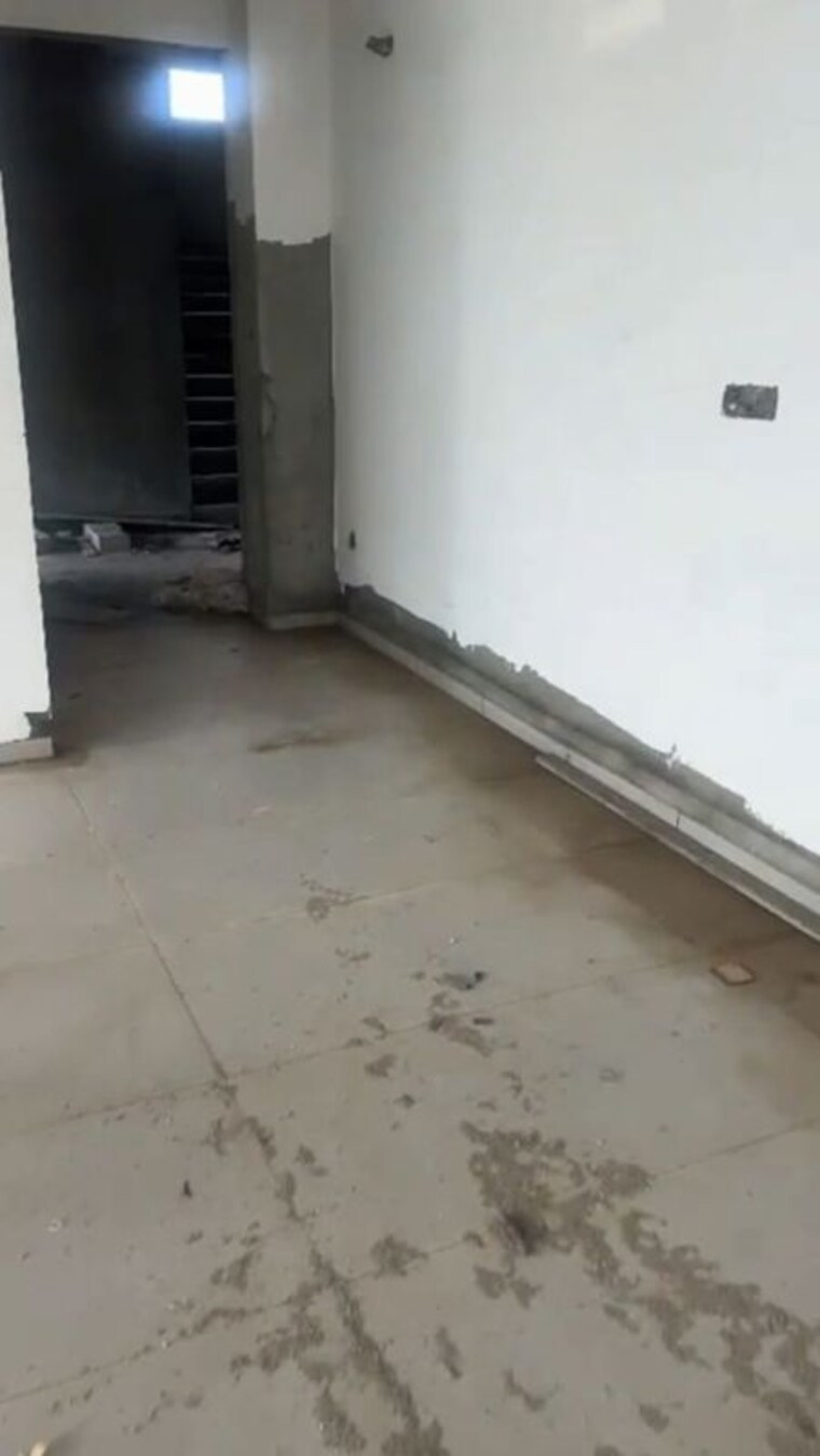 Room, thaltej Commercial Office Space 3275 Sq.Ft. In Thaltej Ahmedabad 10151480
