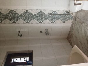 Bathroom in 2.5 BHK Builder Floor at Sector 9 – for Rent