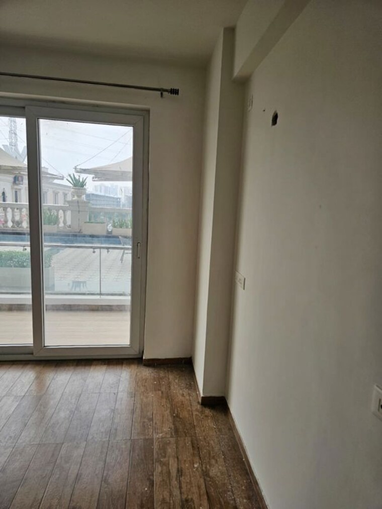 Room, omaxe-royal-residency-faridabad 3 Bedroom 1925 Sq.Ft. Apartment In Sector 79 Faridabad 10151523