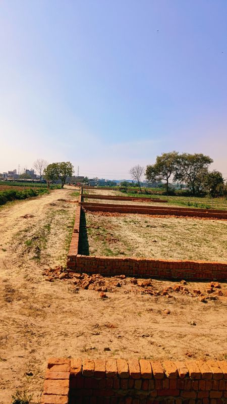 Plot For Sale in Sector 80