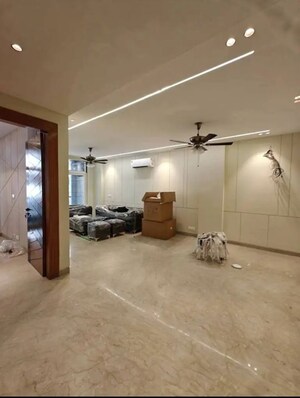 Room in 3 BHK Builder Floor at Chattarpur – for Rent