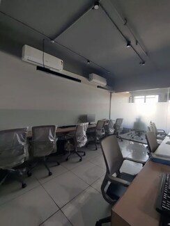 Office Space For Rent in Thaltej