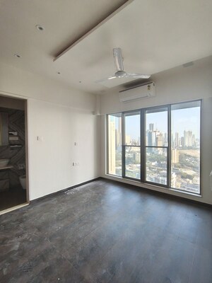 Room in 2 BHK Apartment at Chandak Cornerstone, Worli – for Rent