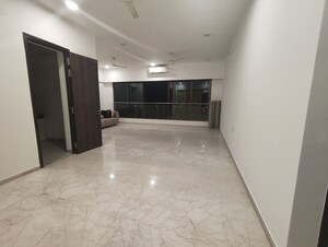 Room in 3.5 BHK Apartment at Peninsula Celestia Spaces, Parel – for Rent