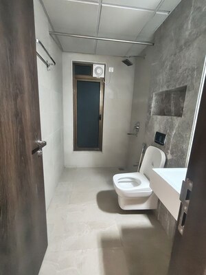 Building Lobby in 3.5 BHK Apartment at Peninsula Celestia Spaces, Parel – for Rent