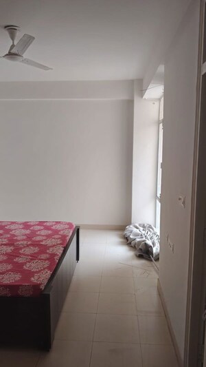 Room in 2 BHK Apartment at Breez Global Heights, Sohna Sector 33 – for Rent