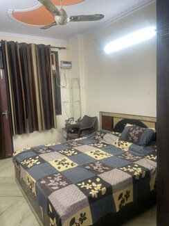 2 BHK + Extra Room Builder Floor For Rent in Rajouri Garden