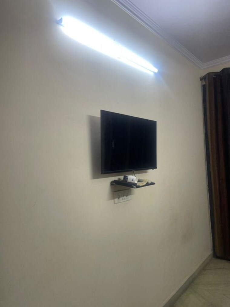 Room, rajouri garden 2 Bedroom 80 Sq.Yd. Builder Floor In Rajouri Garden Delhi 10151670