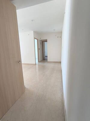 Room in 2 BHK Apartment at Rajesh Raj Infinia, Malad West – for Rent