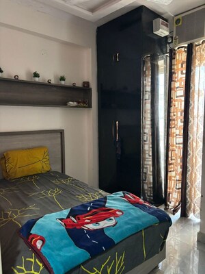 Bedroom in 2 BHK Builder Floor at Palam Vihar – for Rent