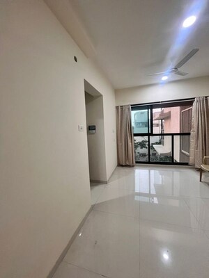 Room in 2 BHK Apartment at Andheri West – for Rent