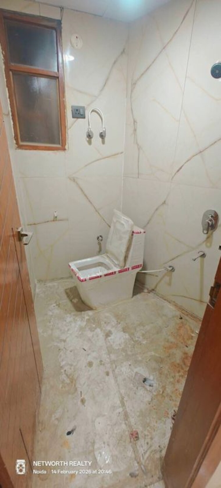 Bathroom, sector 73 3 Bedroom 1400 Sq.Ft. Builder Floor In Sector 73 Noida 10151708