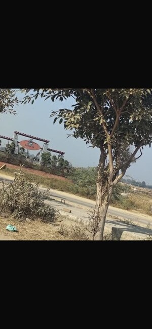  Plot For Sale in Garhi Chaukhandi