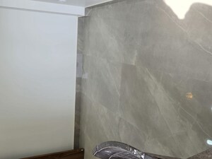 Room in 3 BHK Builder Floor at Vipul World Plots, Sector 48 – for Rent