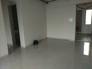 Room in 2 BHK Apartment at Thane West – for Rent