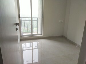 Room in 2 BHK Apartment at Thane West – for Rent