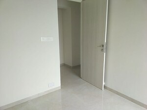 Room in 2 BHK Apartment at Thane West – for Rent