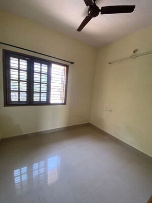 Room in 1 BHK Independent House at Koramangala – for Rent