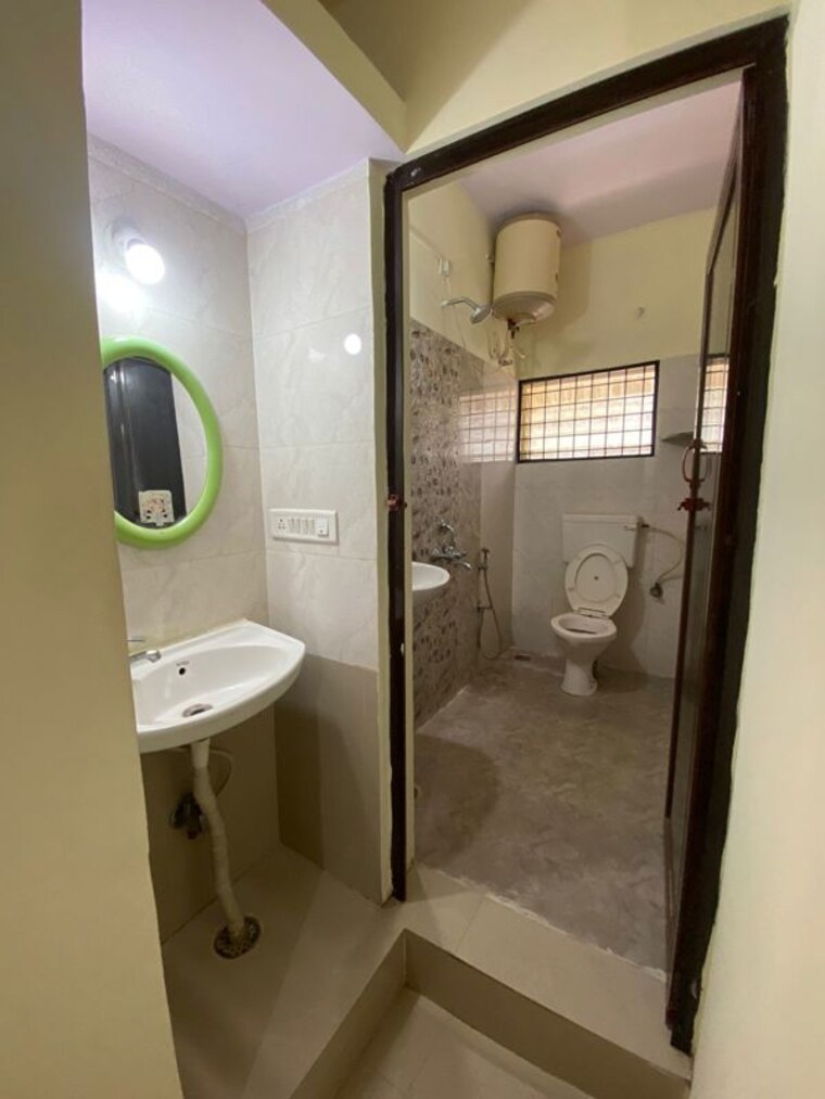 Bathroom, koramangala 1 Bedroom 500 Sq.Ft. Independent House In Koramangala Bangalore 10151795