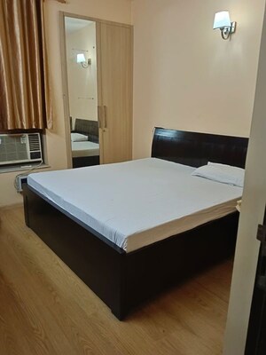 Bedroom in 3 BHK Builder Floor at Unitech The Residences Sector 33, Sector 33 – for Rent