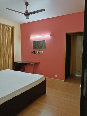 Bedroom in 3 BHK Builder Floor at Unitech The Residences Sector 33, Sector 33 – for Rent