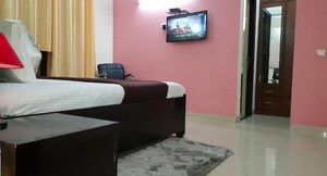 Living Room in 3 BHK Builder Floor at Unitech The Residences Sector 33, Sector 33 – for Rent