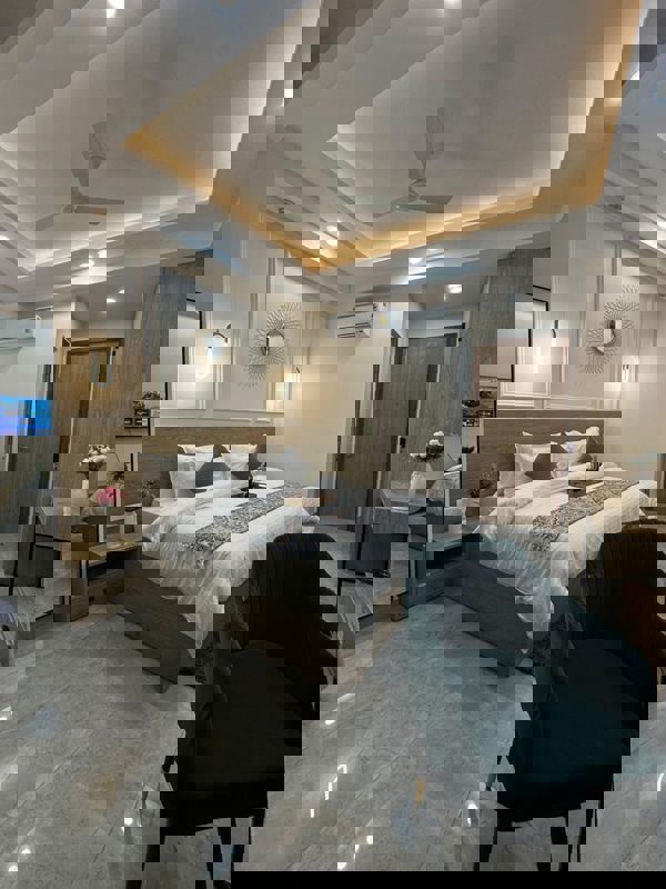 1 BHK 650 Sq.Ft. Builder Floor in Huda Market