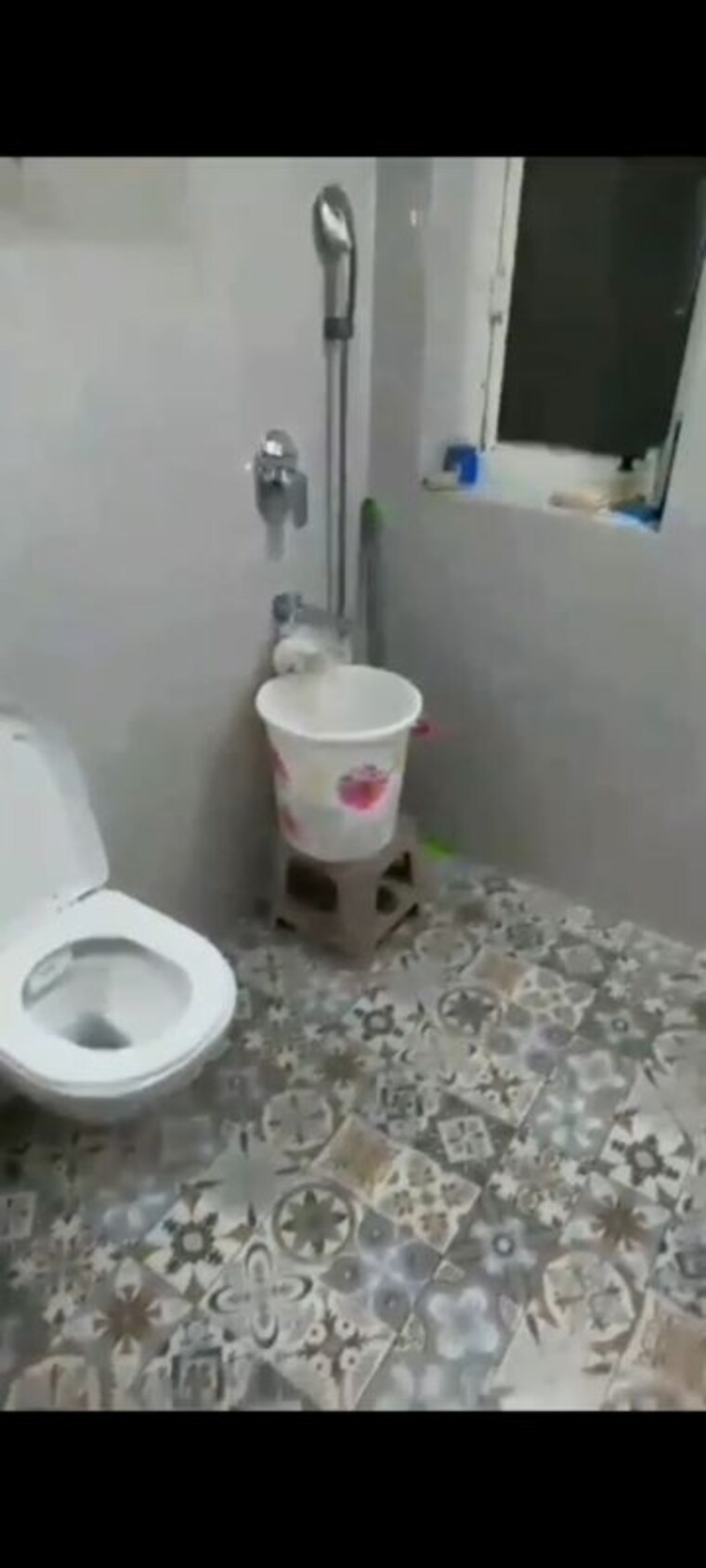 Bathroom, gaur-saundaryam-high-street 3.5 Bedroom 1800 Sq.Ft. Apartment In Tech Zone 4 Greater Noida Greater Noida 10151836